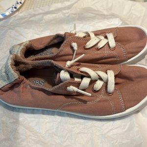 Bobs tennis shoes